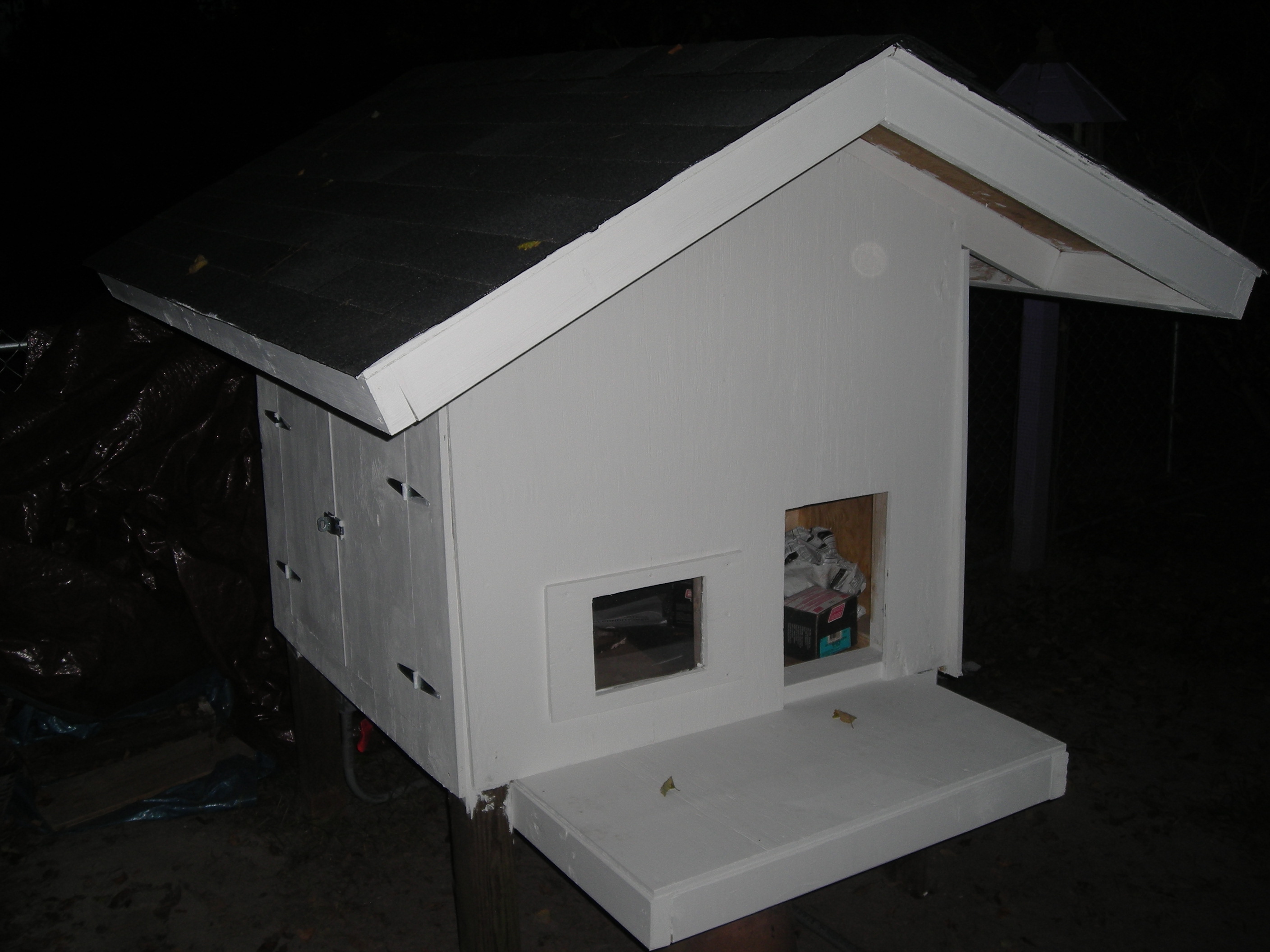 How to build a dog house w/ air conditioning