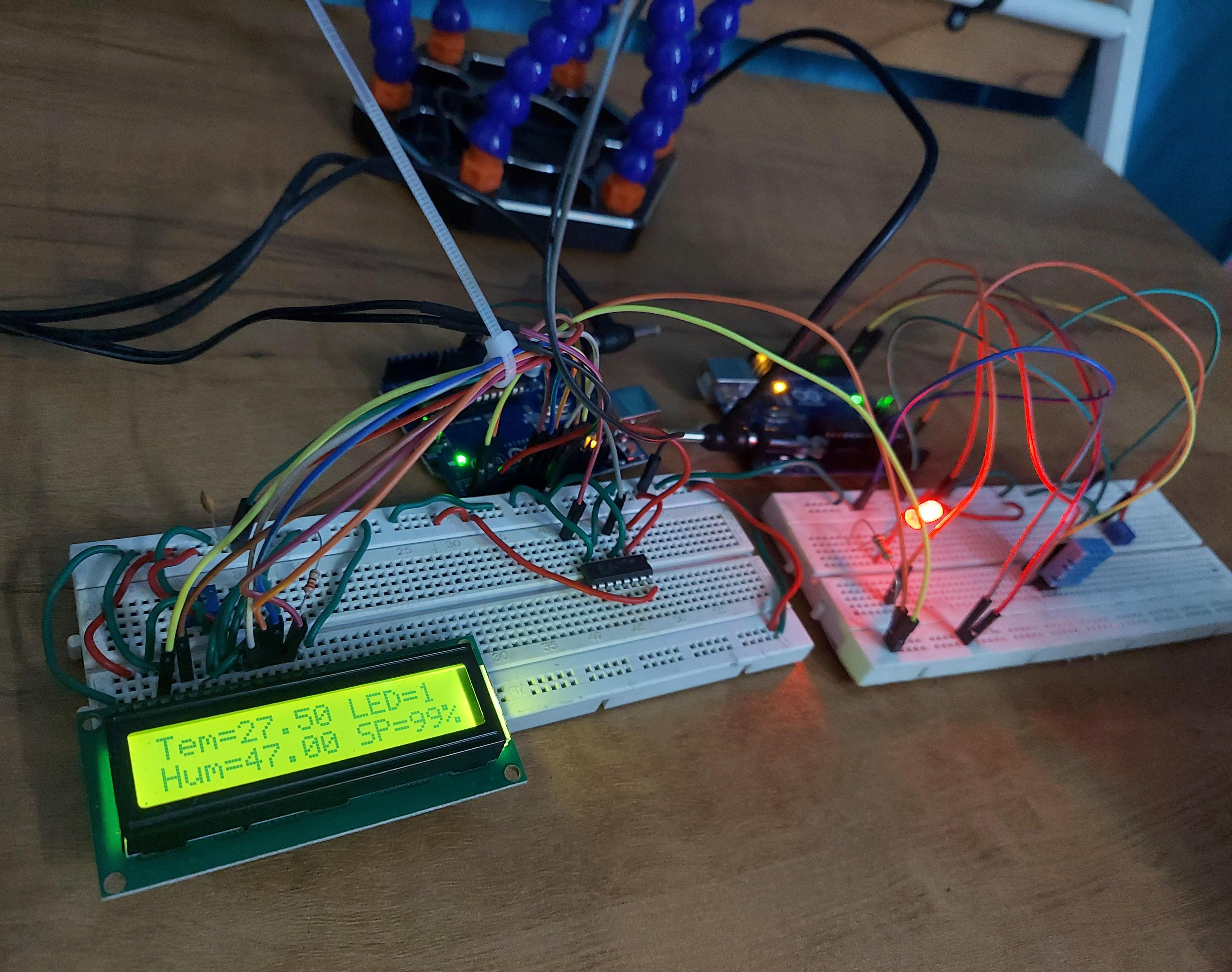 Master-Slave Communication Between Two Arduino Uno Boards