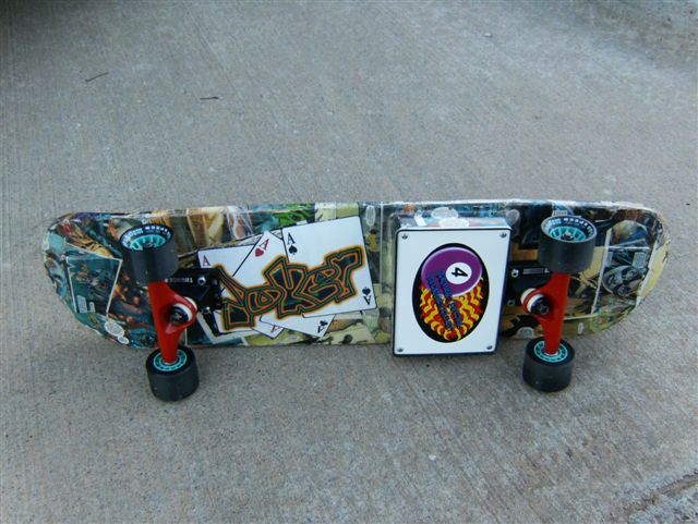 Skateboard with PIC microcontroller and LEDs
