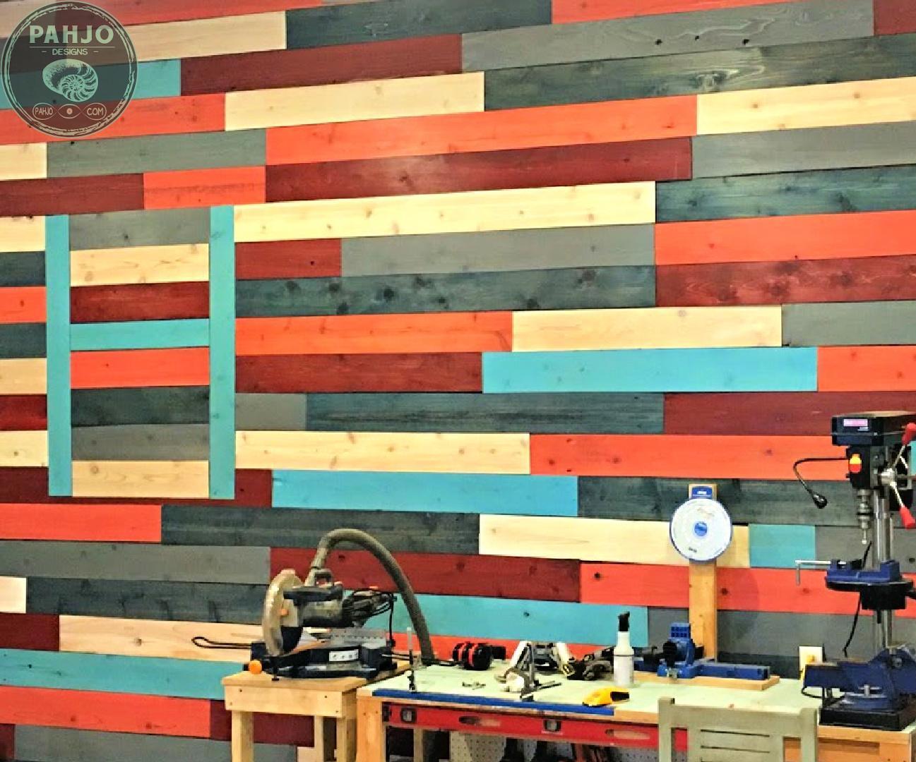 DIY Reclaimed Fence Board Accent Wall