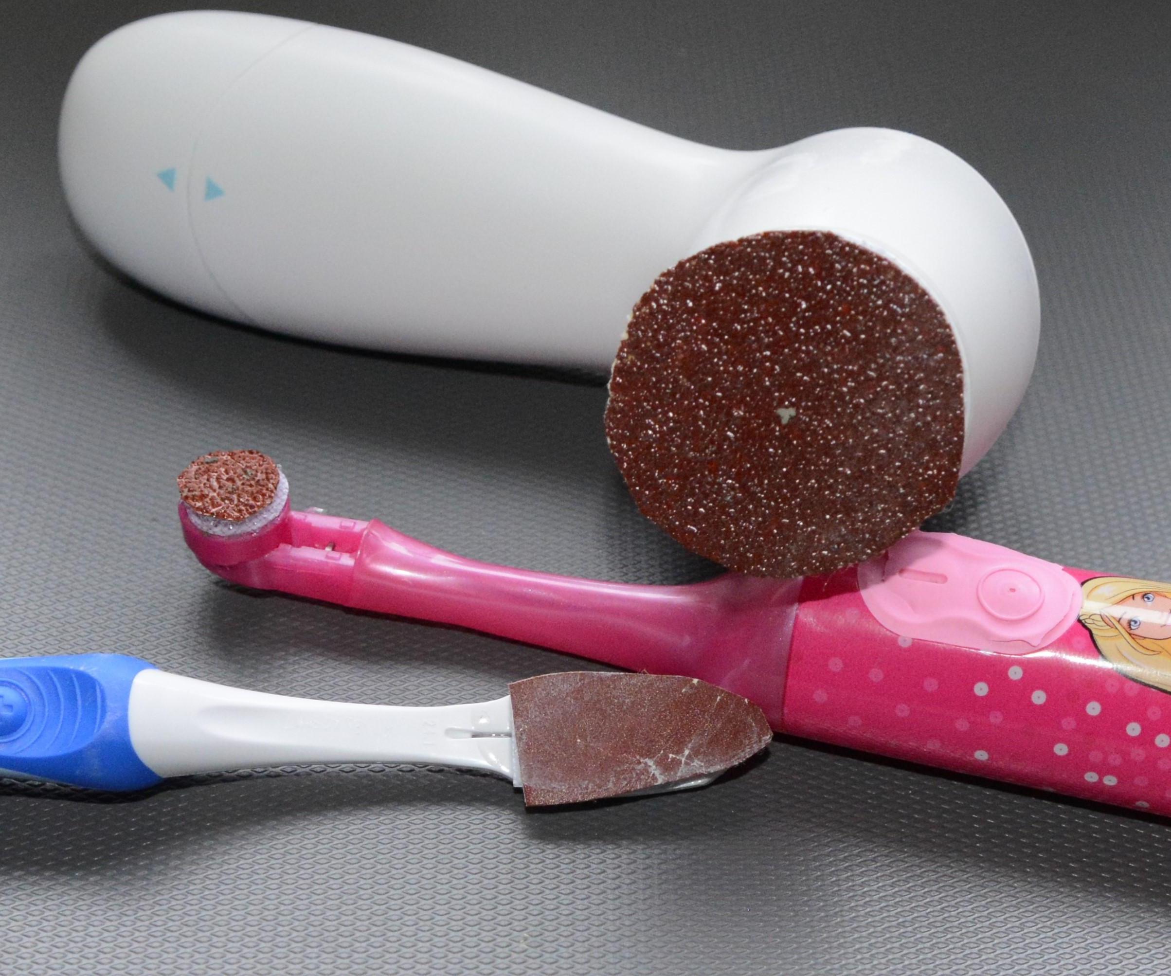 CONVERT OLD TOOTHBRUSHES INTO MINIATURE ELECTRIC SANDERS 
