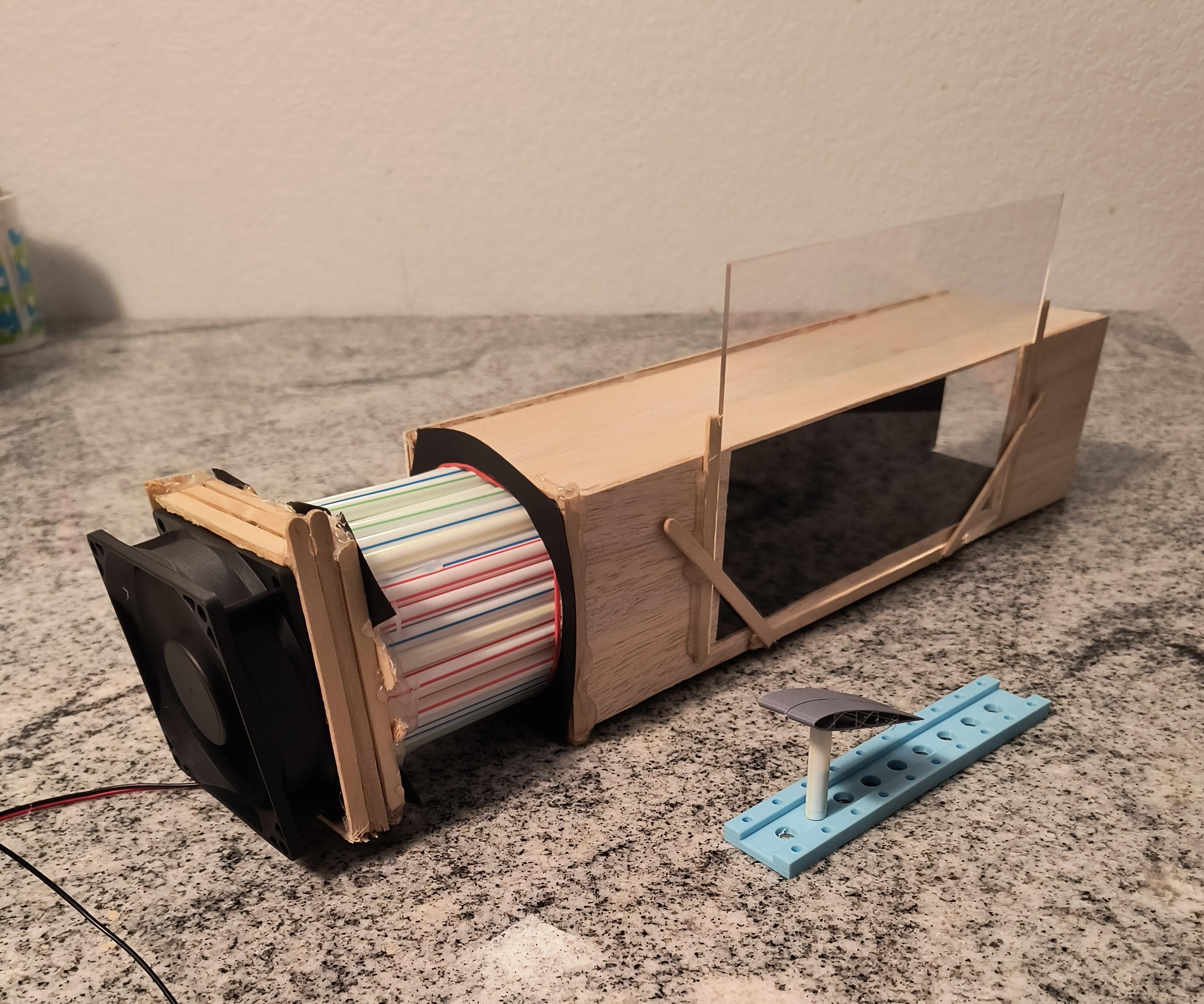 Wind Tunnel for Small Models