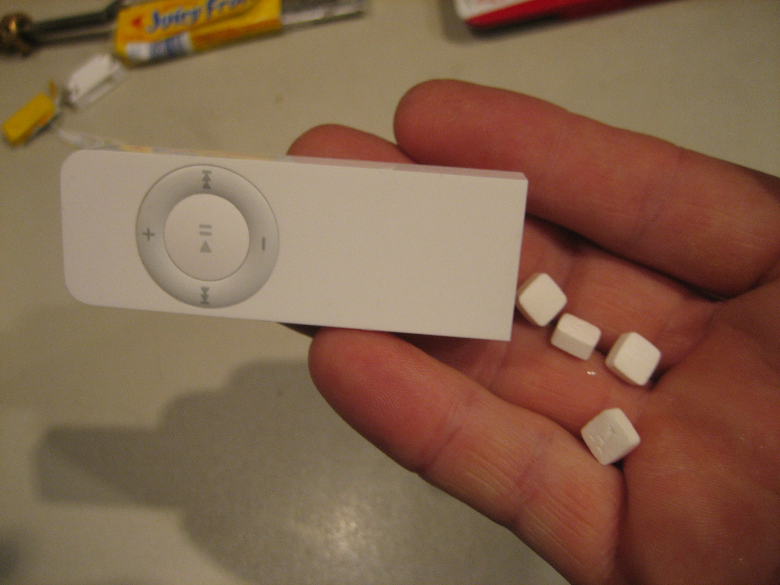 Altoids case made from old iPod Shuffle