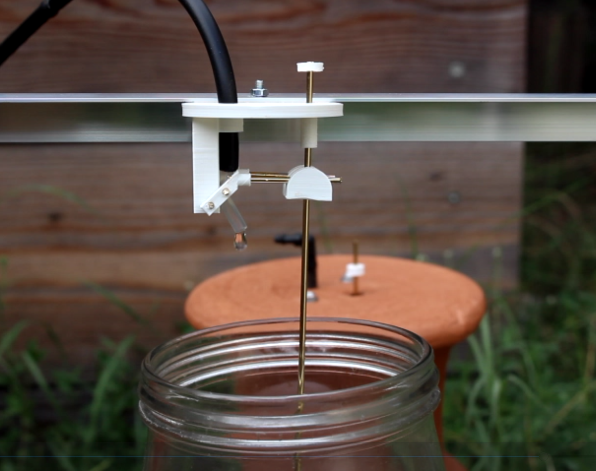 DIY Low Cost Floating Valve for Low Tech Irrigation Automation With Ollas
