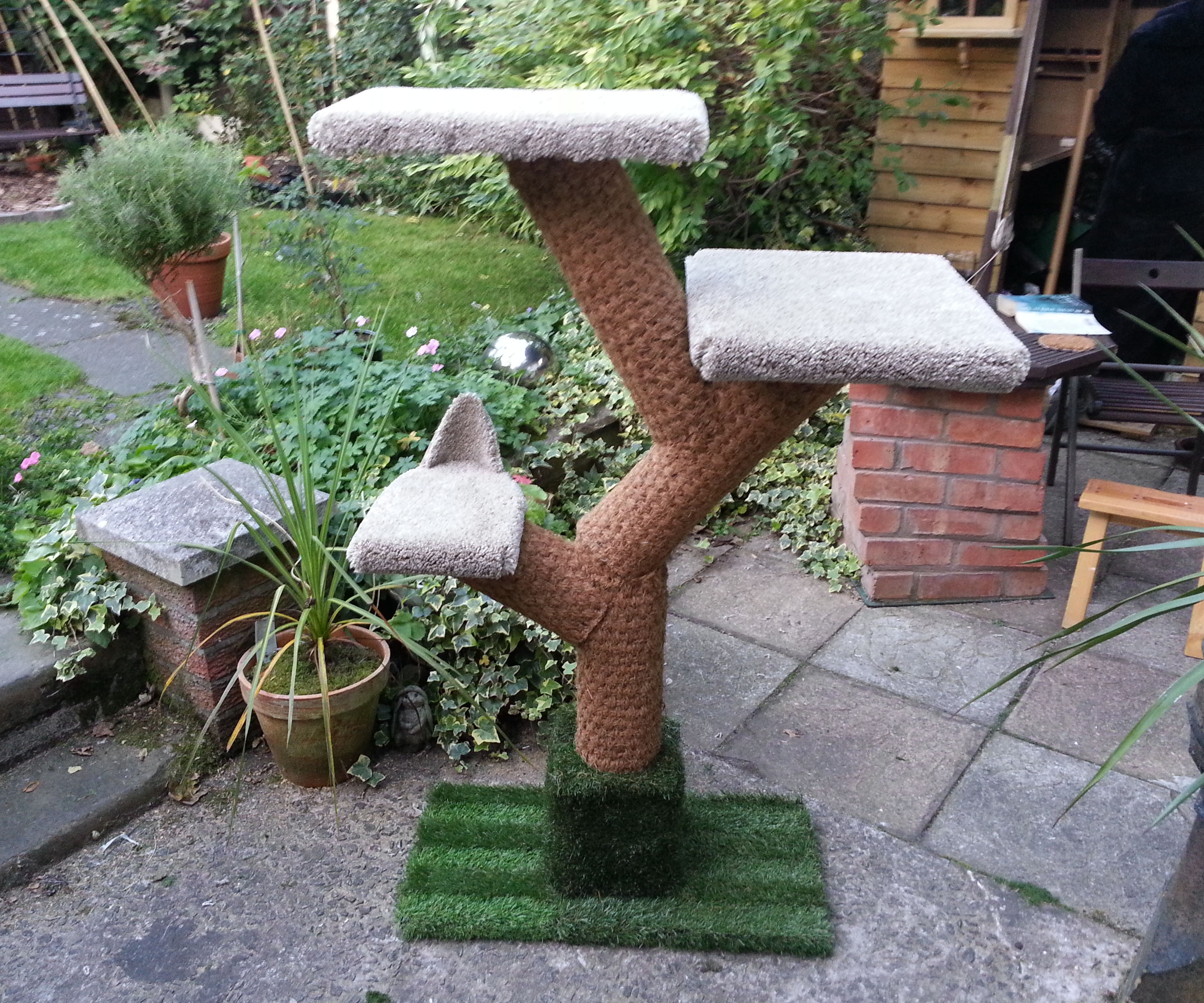 DIY Cat Tree for not much money at all!
