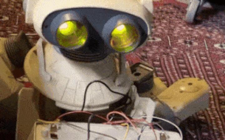 Modernize a 1980s Robot