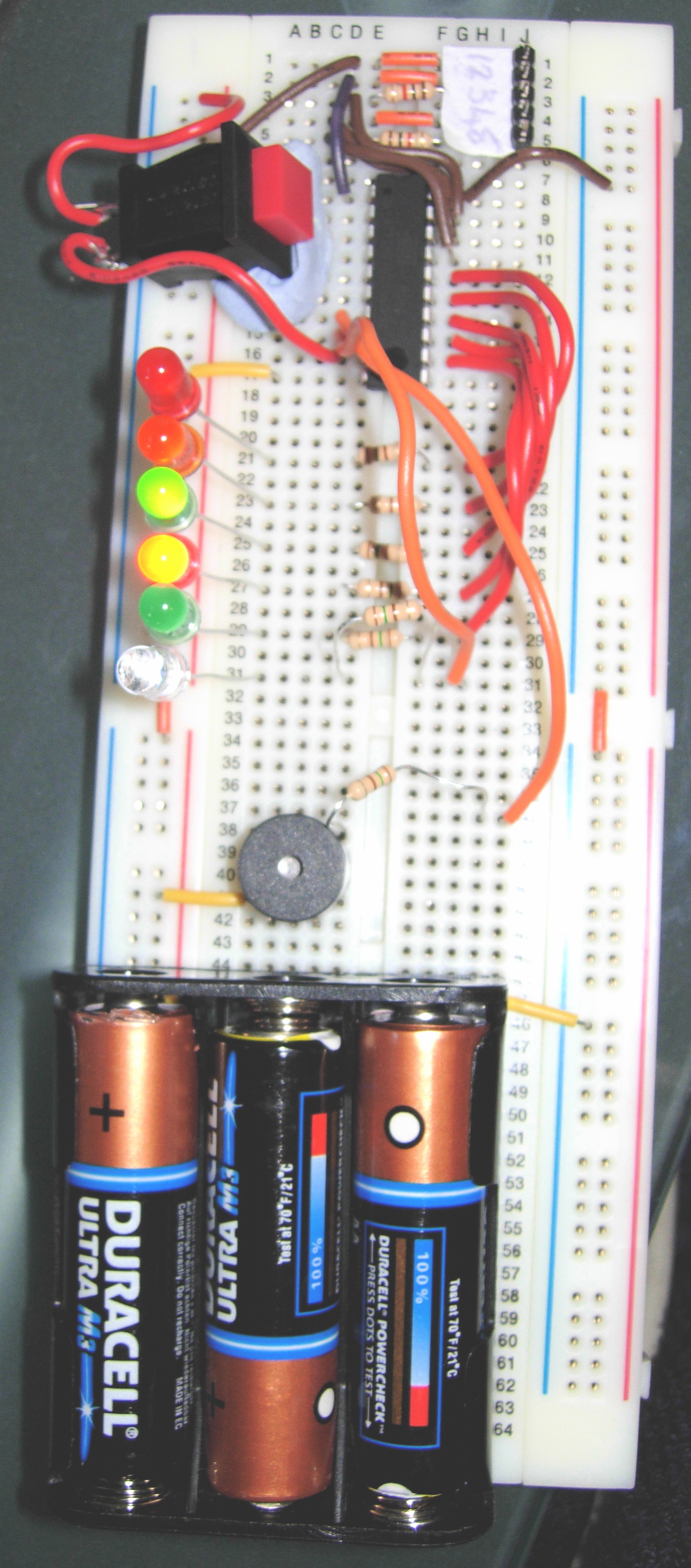 Micro controller programming: Making a set of traffic lights