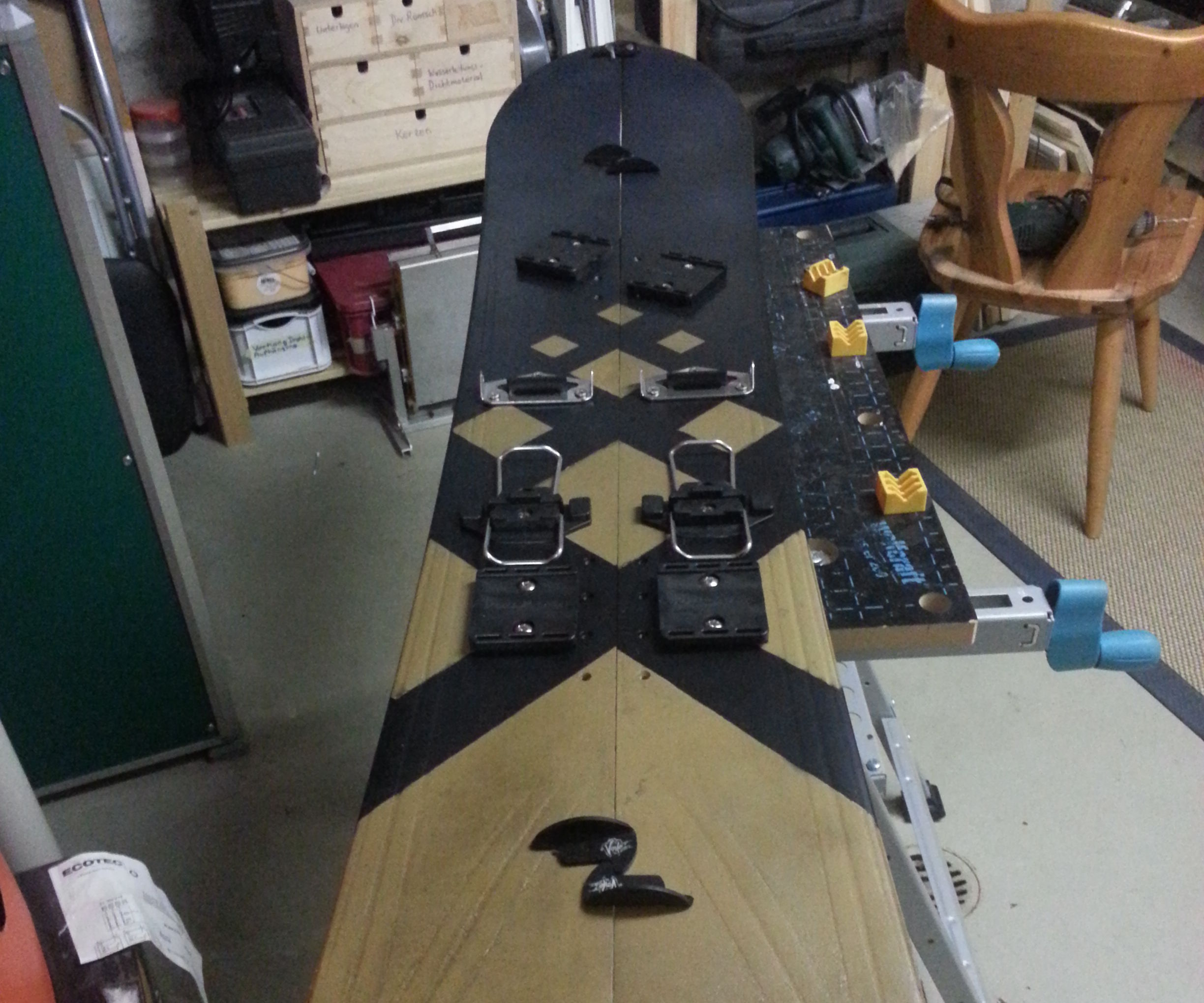 Turn your old Snowboard into a Splitboard !