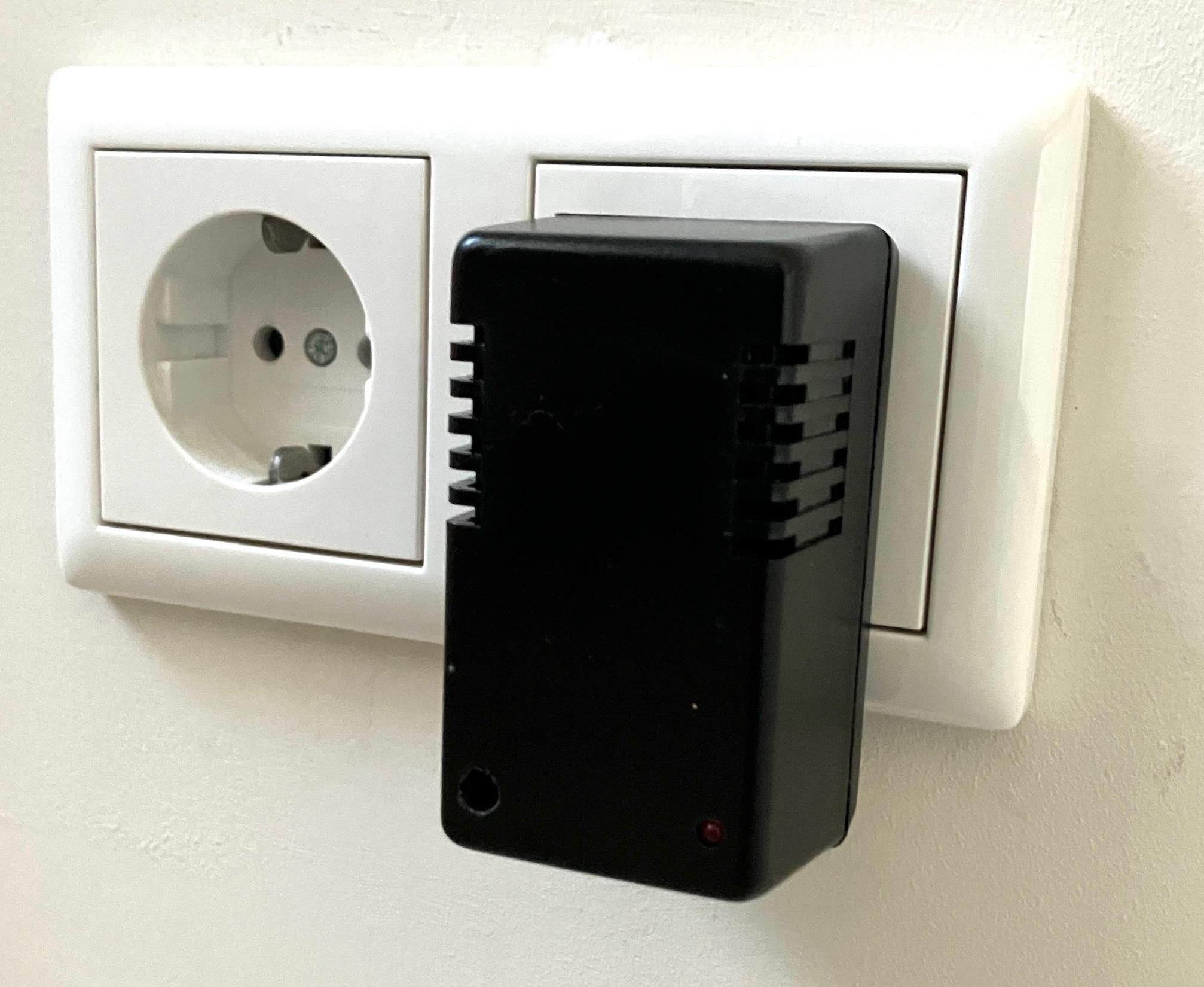Fire-Alarm-Tone Detector to Open Roller Shutters