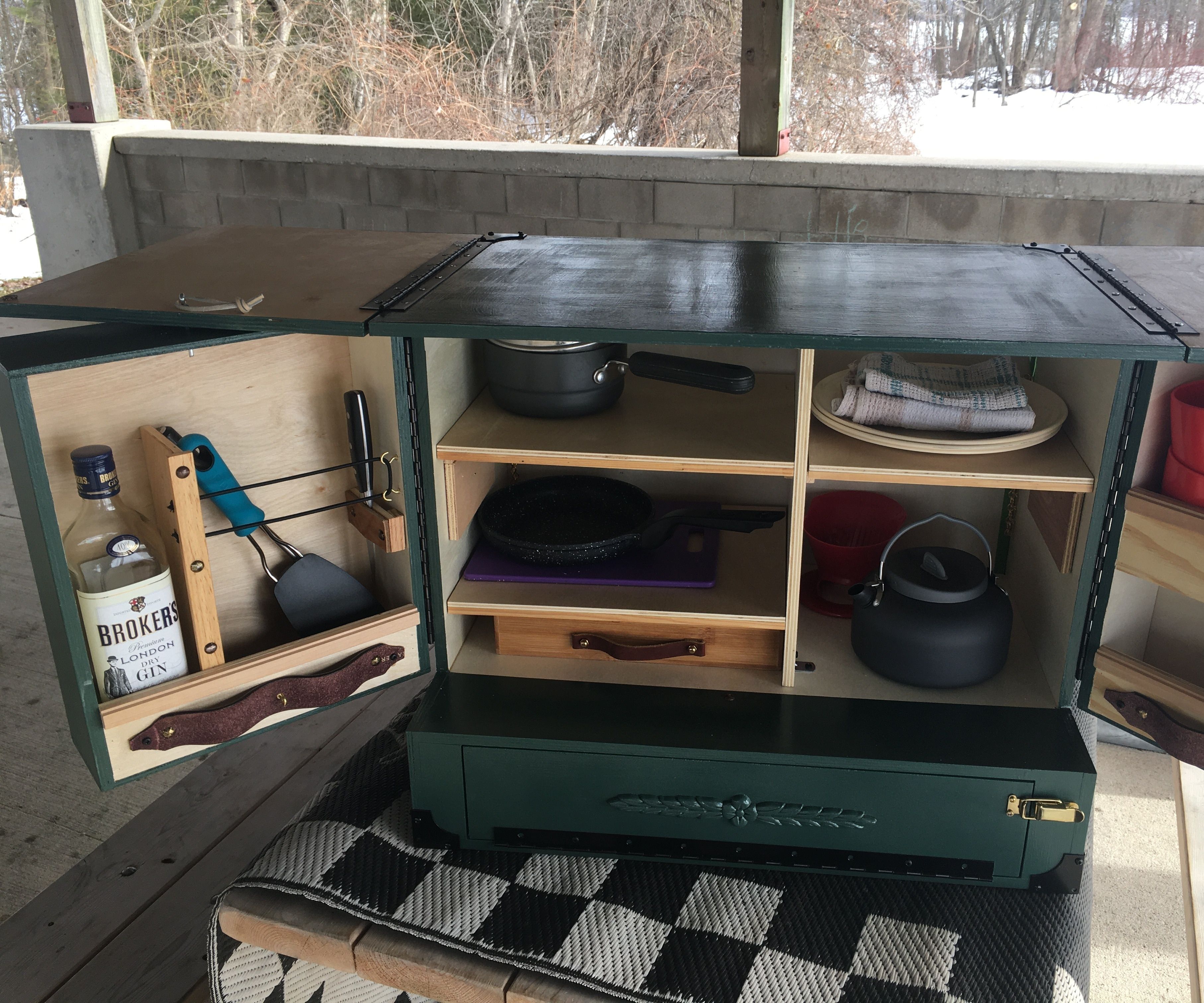 Deluxe Camp Chuck Box - Glamping Style