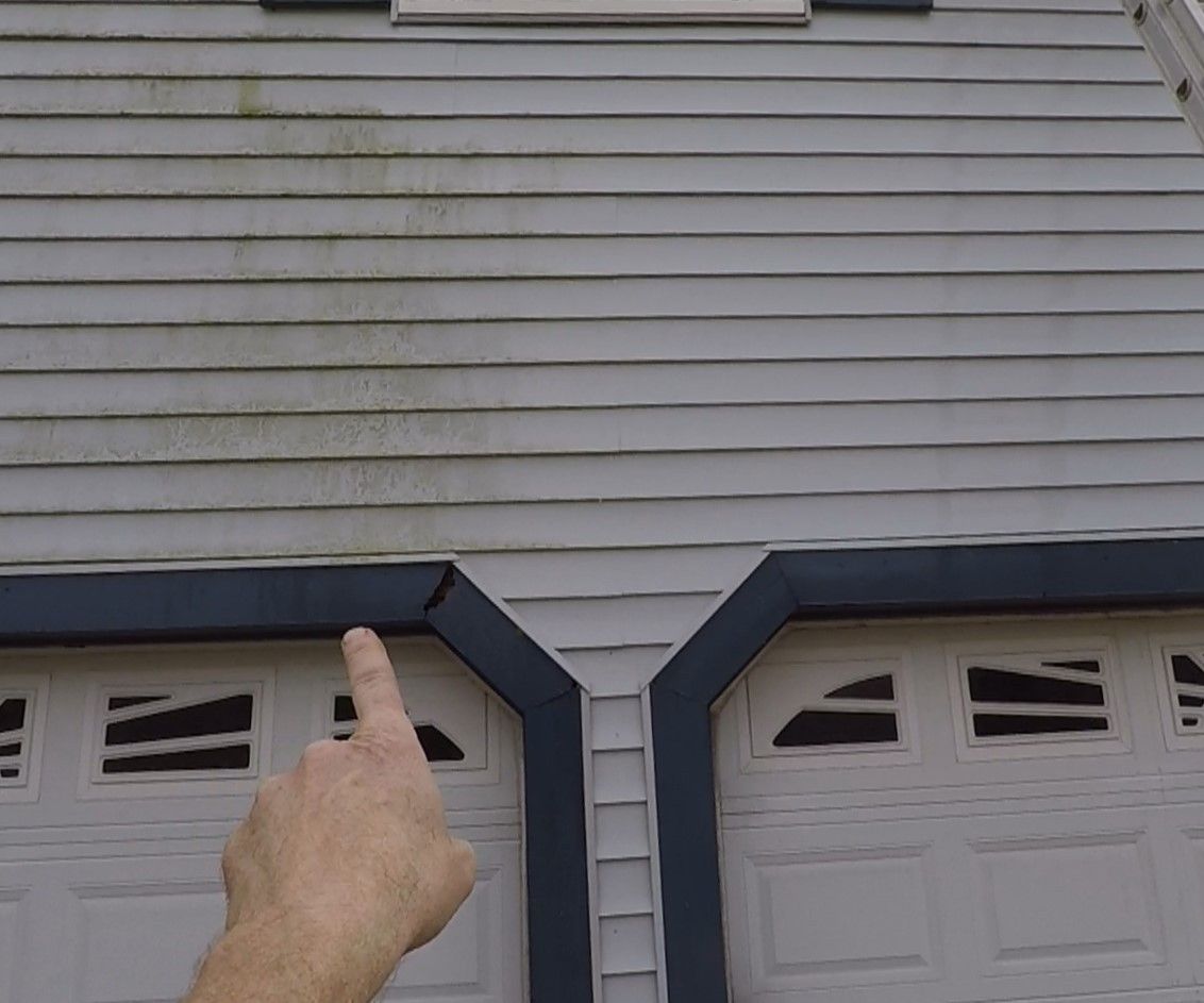 Cleaning Vinyl Siding With Bleach Water