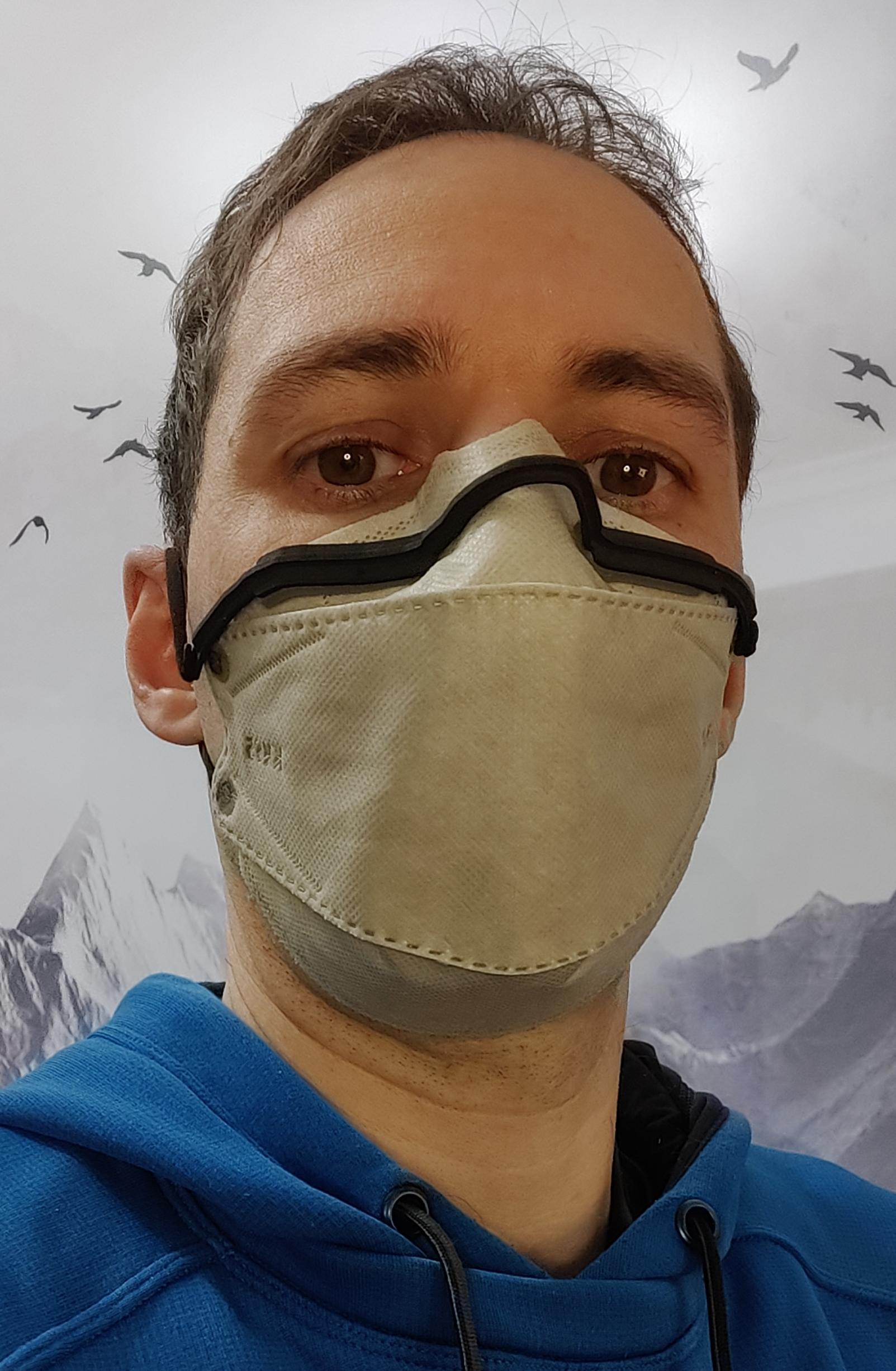 Air-tight N95 Face Mask Braces for Makers With Long Noses (Look Mom, No Fog!)