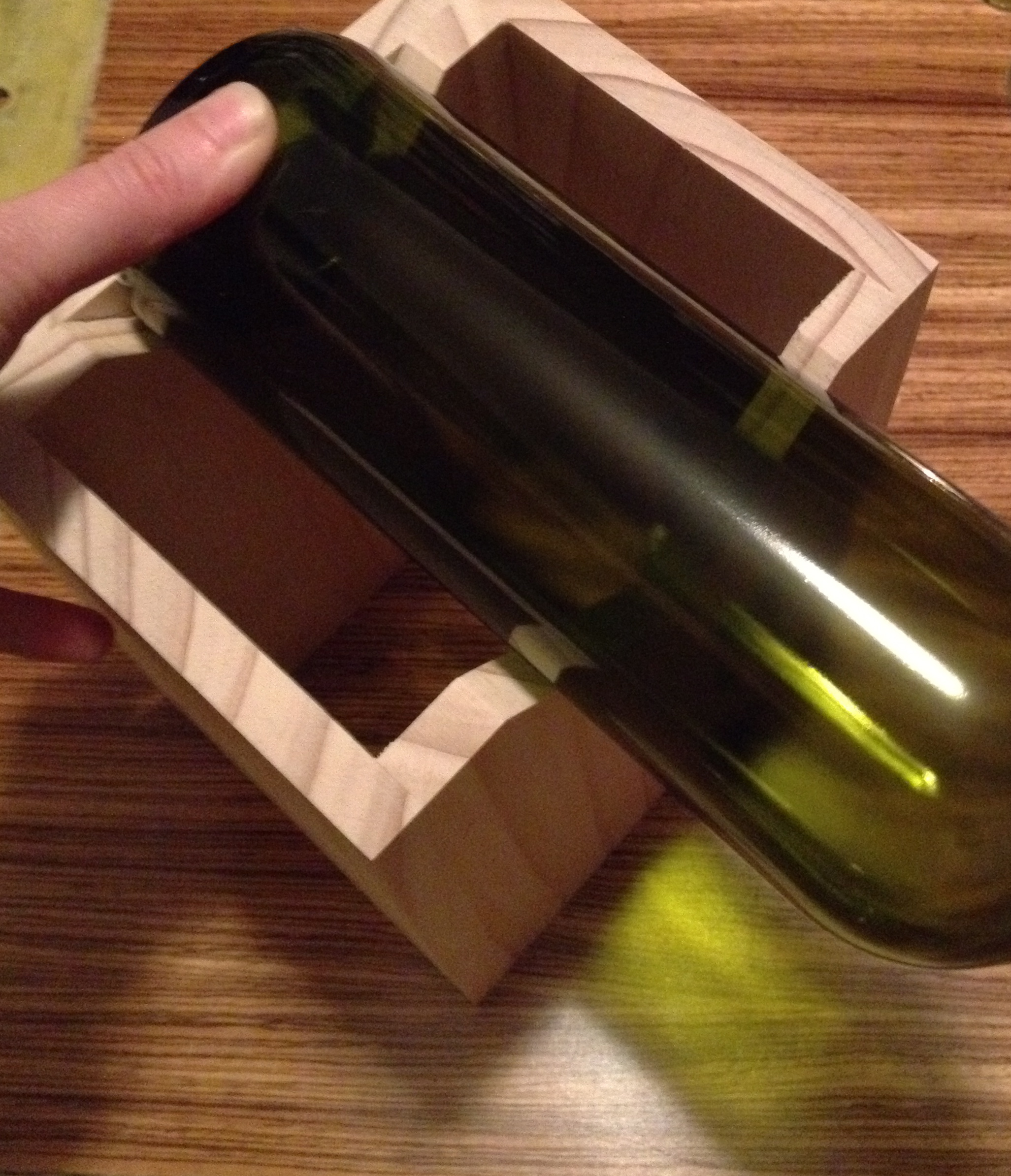 Want to cut wine bottles?  Build this jig!