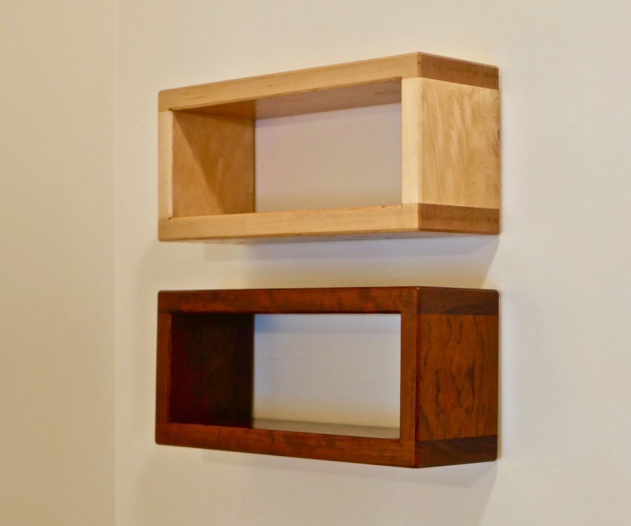 How to Build DIY Floating Shelf With Invisible Hardware