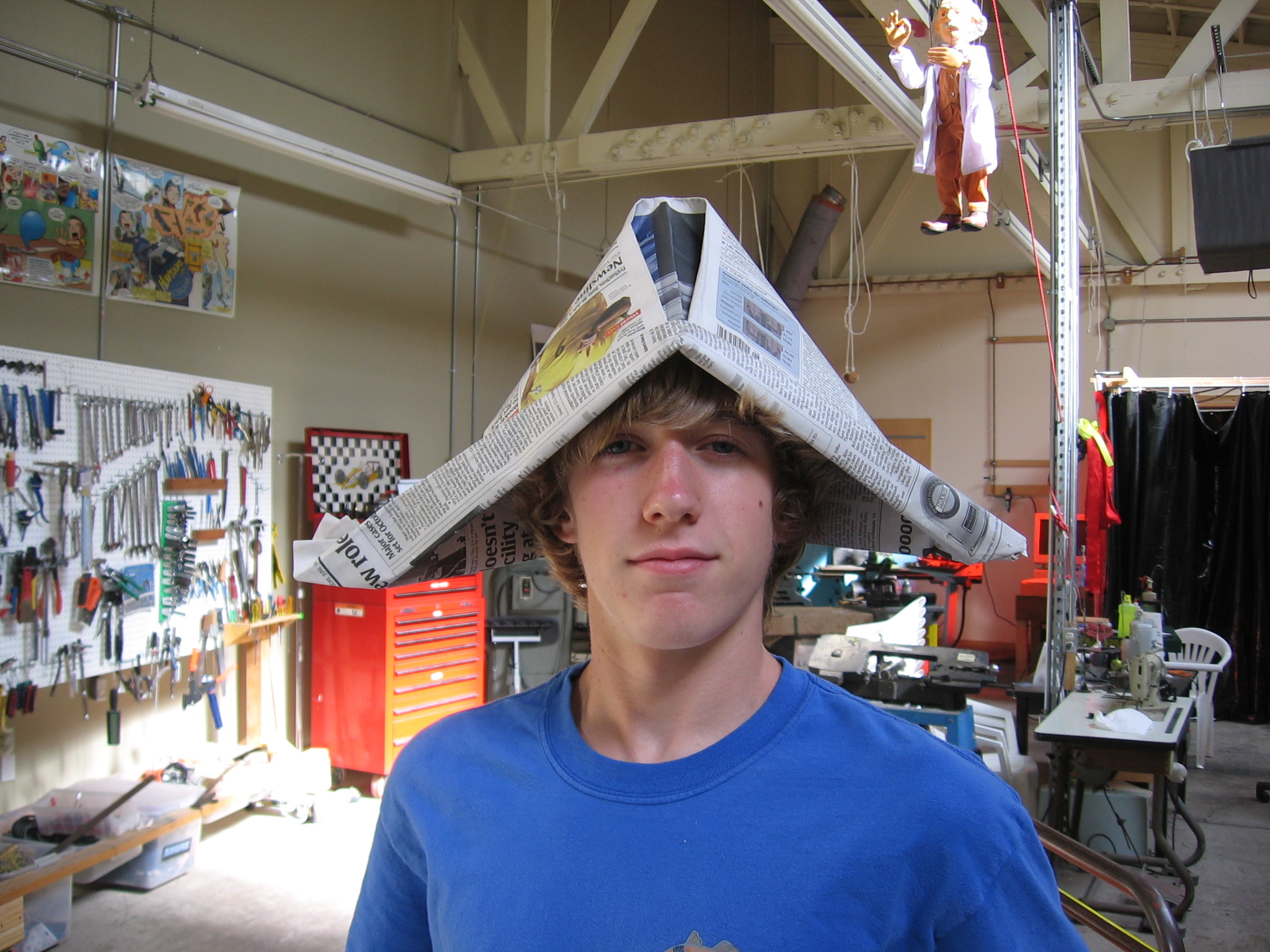 How to Build your own Newspaper Hat