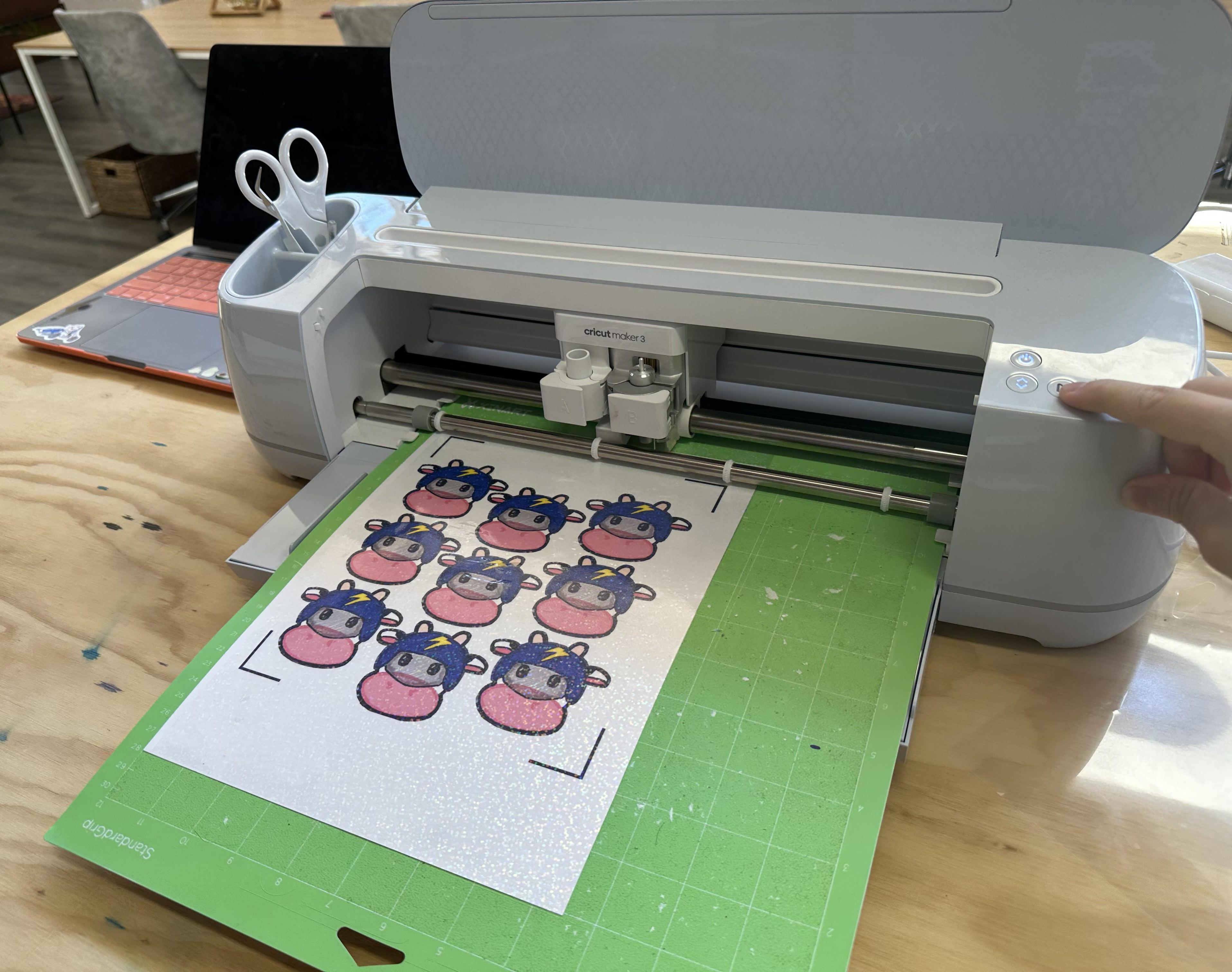 Print and Cut Stickers With Cricut