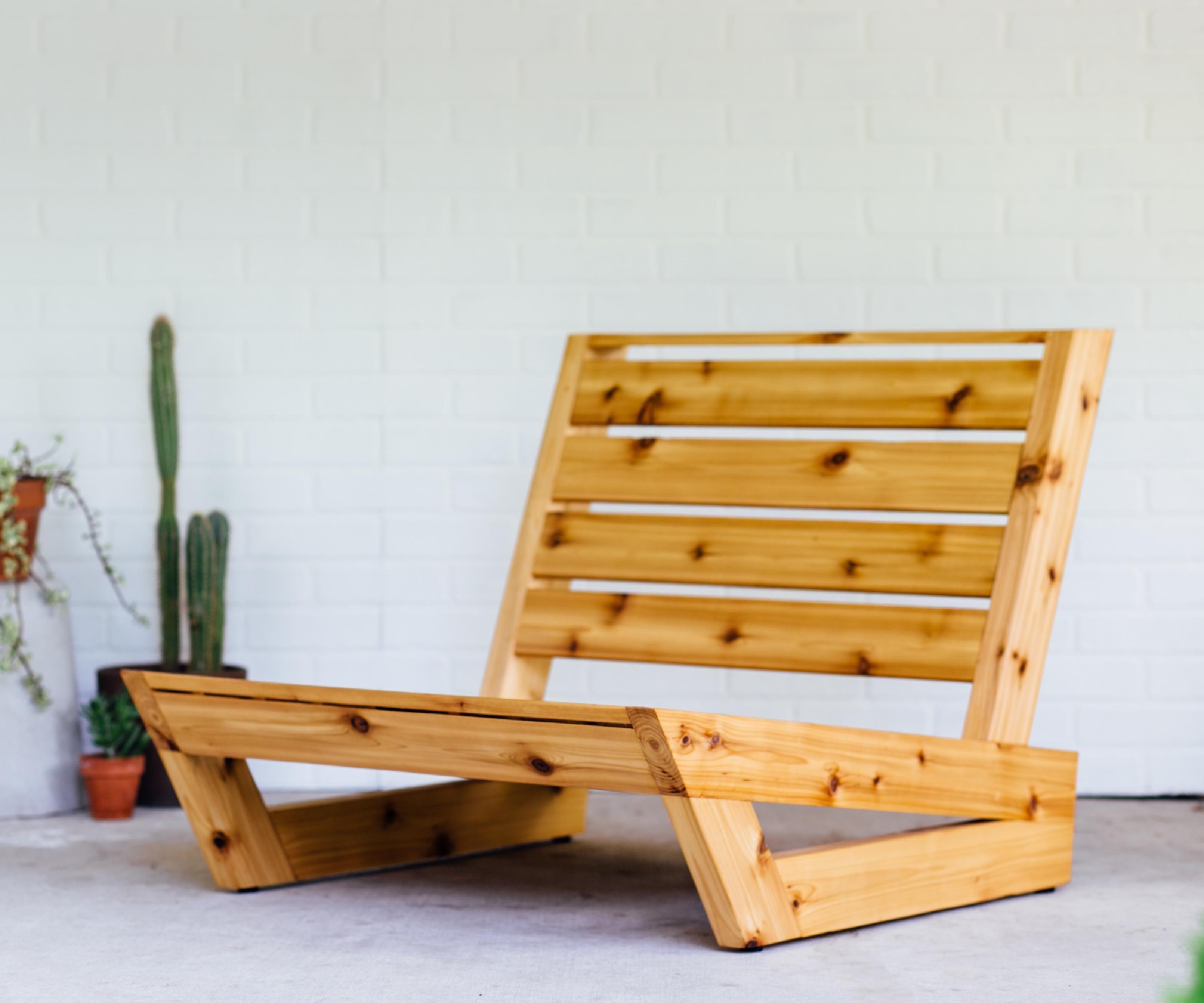 How to Build an Outdoor Lounge Chair