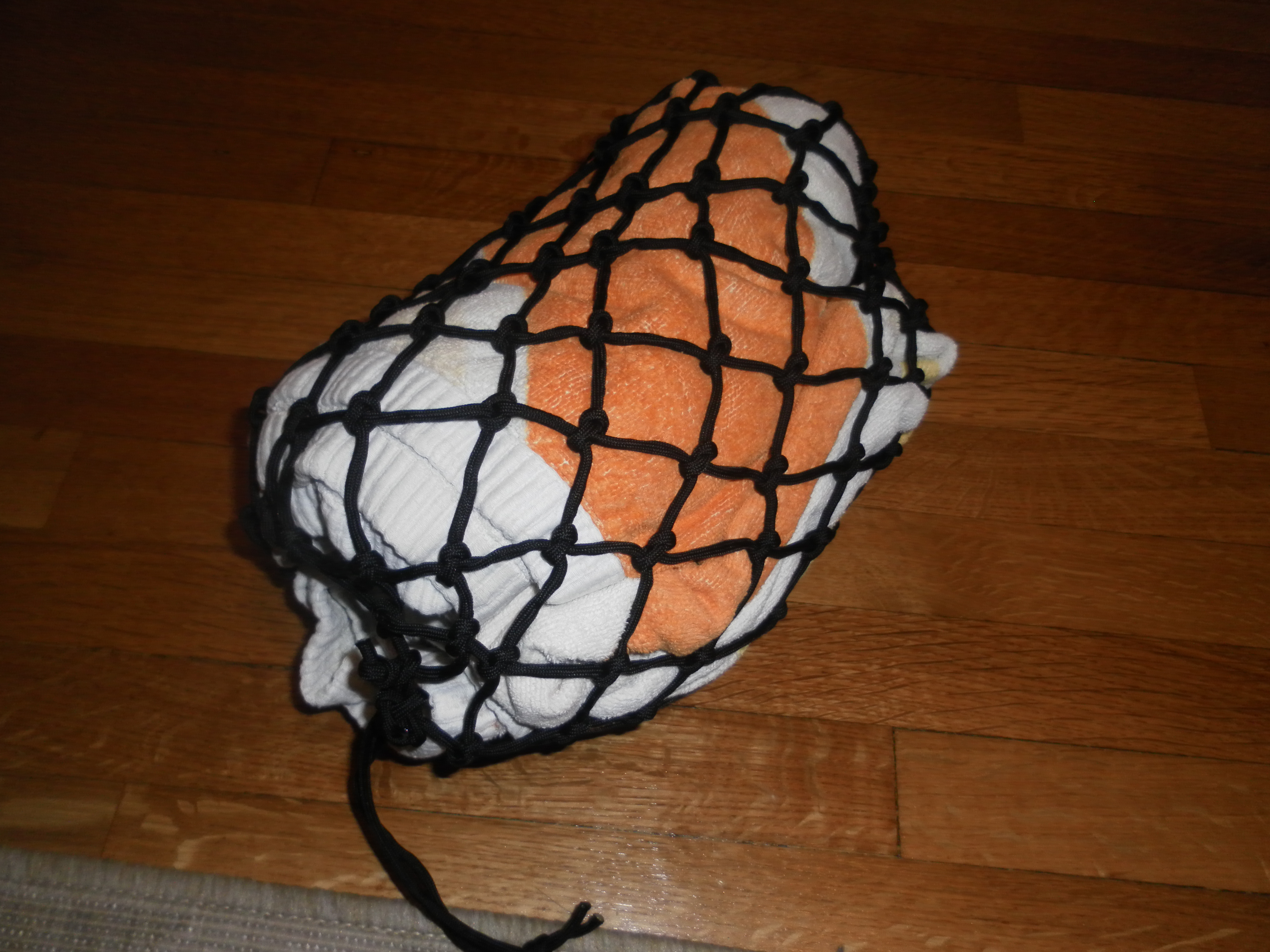 Easy Paracord Drawstring Pouch!
