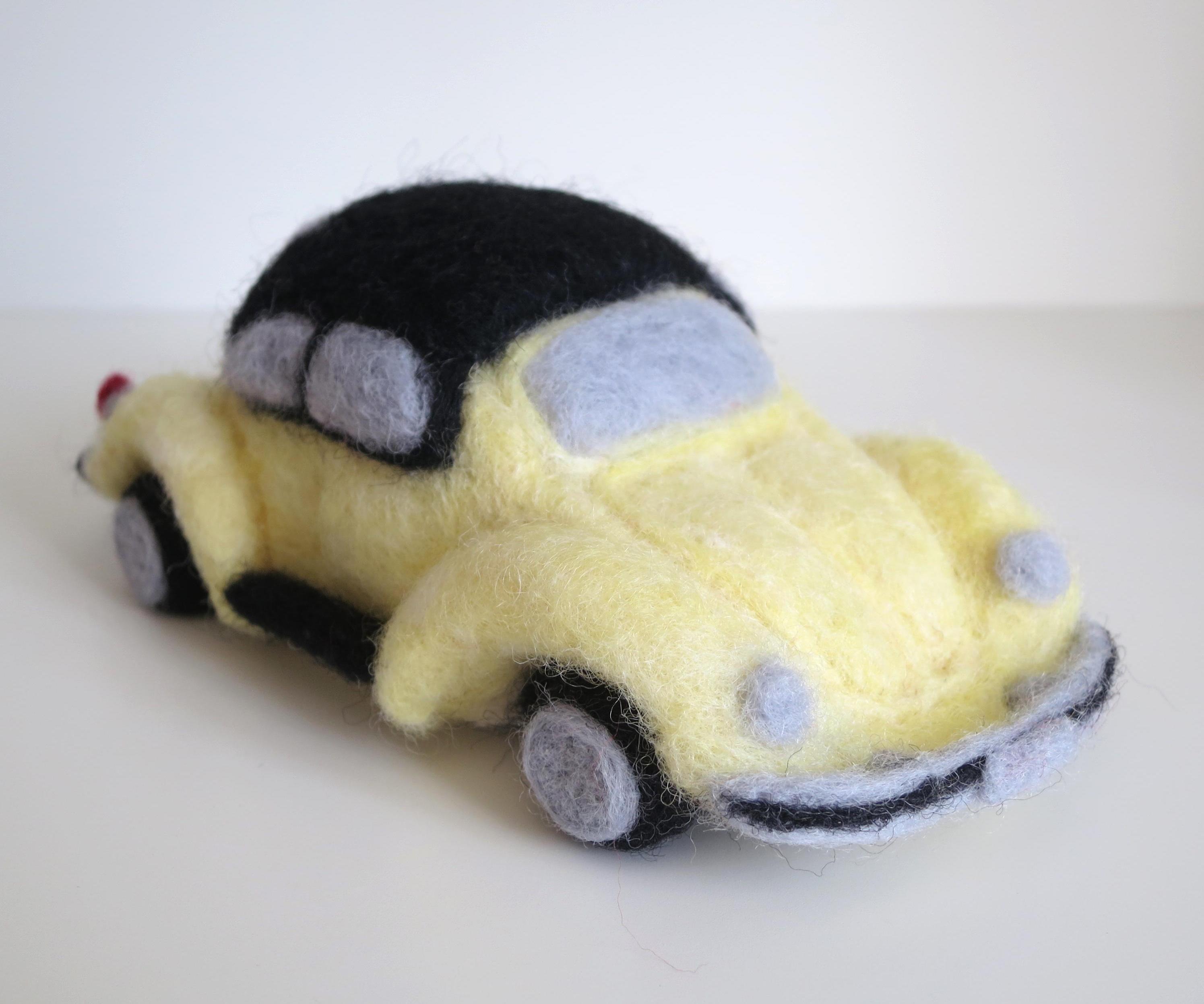 How to Sculpt a VW Beetle From Wool