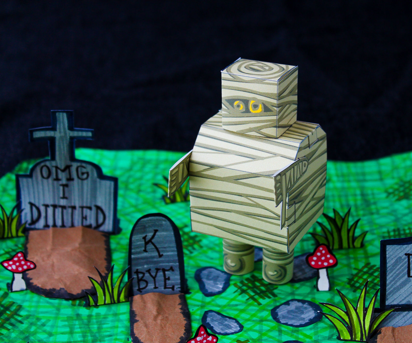 Free Halloween Mummybot Papercraft