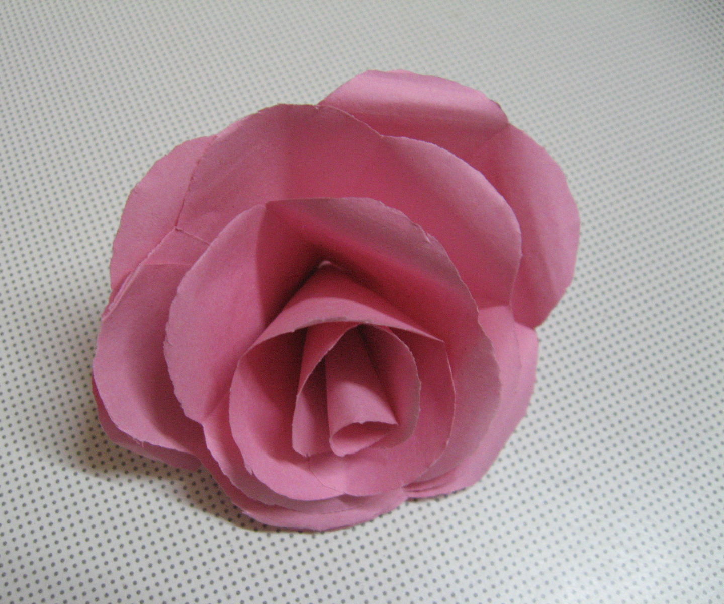 How to Make Real looking Paper Roses