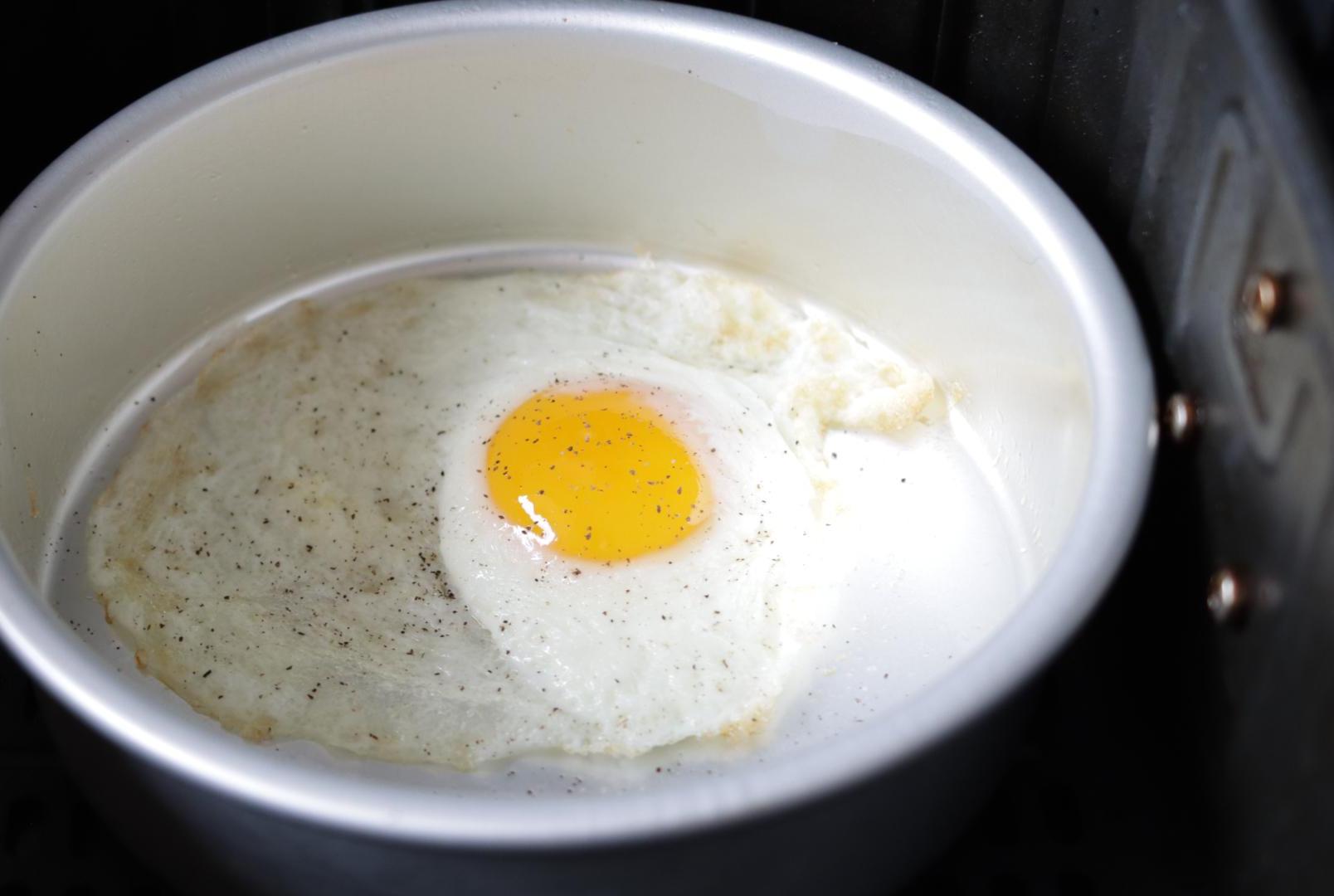 How to Cook a Fried Egg in an Air Fryer