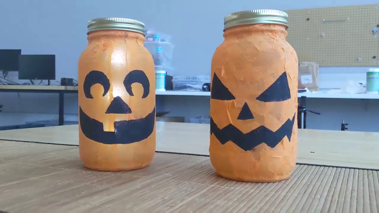 Mason Jar Halloween Lantern